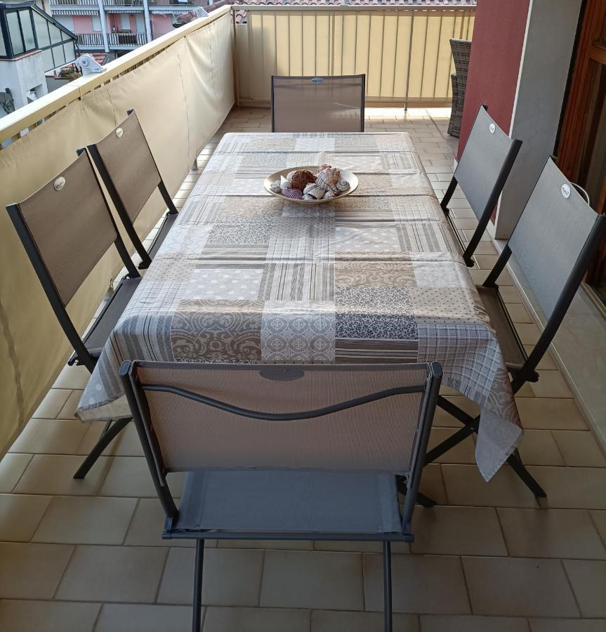 ヴェンティミーリアCasa A Un Passo Dal Mareアパートメント エクステリア 写真