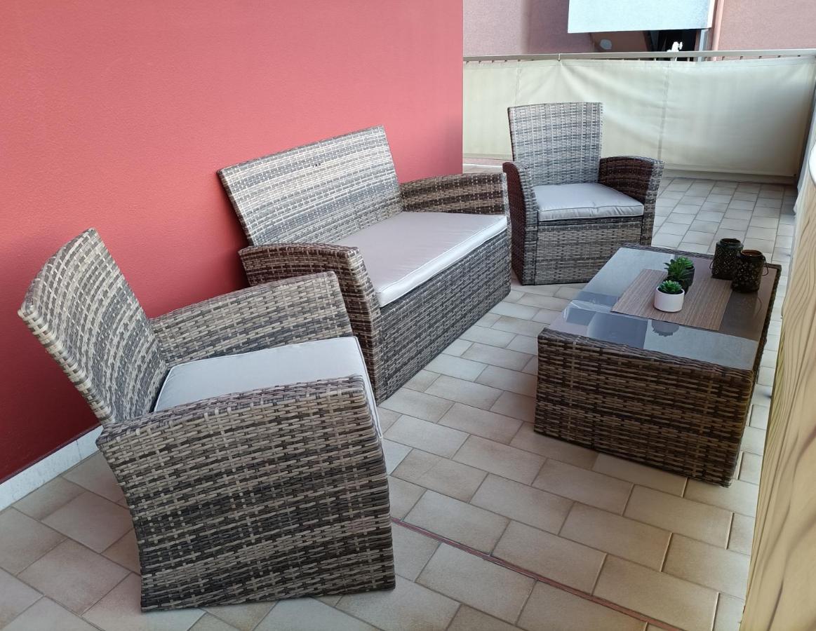 ヴェンティミーリアCasa A Un Passo Dal Mareアパートメント エクステリア 写真